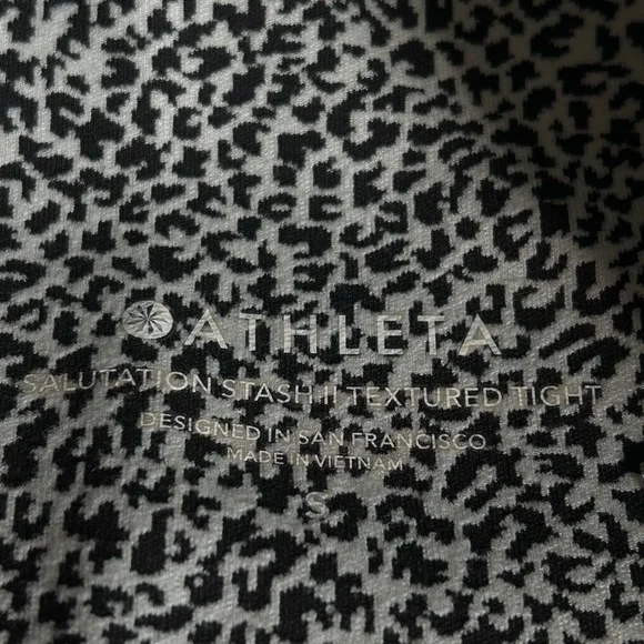🩷ATHLETA SALUTATION STASH POCKET TEXTURED BLACK 7/8 TIGHTS LEGGINGS SIZE SMALL - Picture 6 of 10